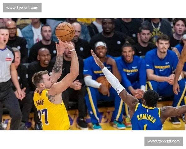 东契奇 43+12 抡冒烟!湖勇之战揭残酷事实